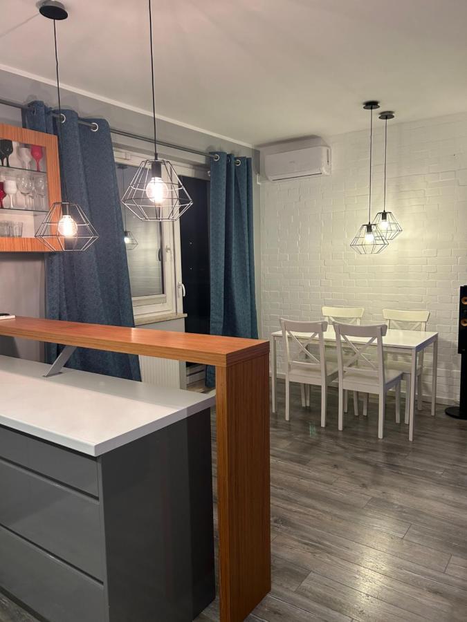 Aviator Apartment