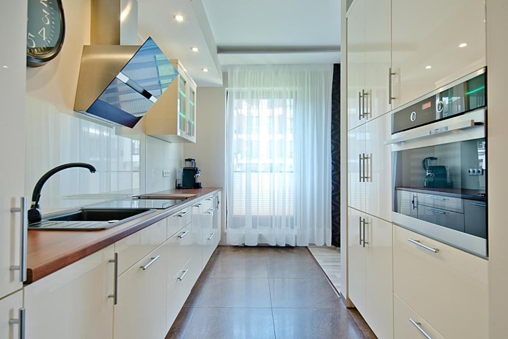 Spacious Oldtown Yacht Marina Apartment Danzig