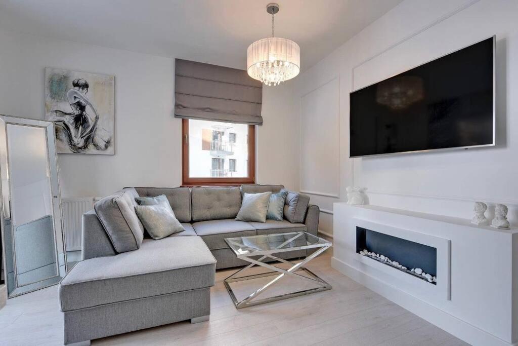 Exclusive Motlawa River Oldtown Apartment Gdansk