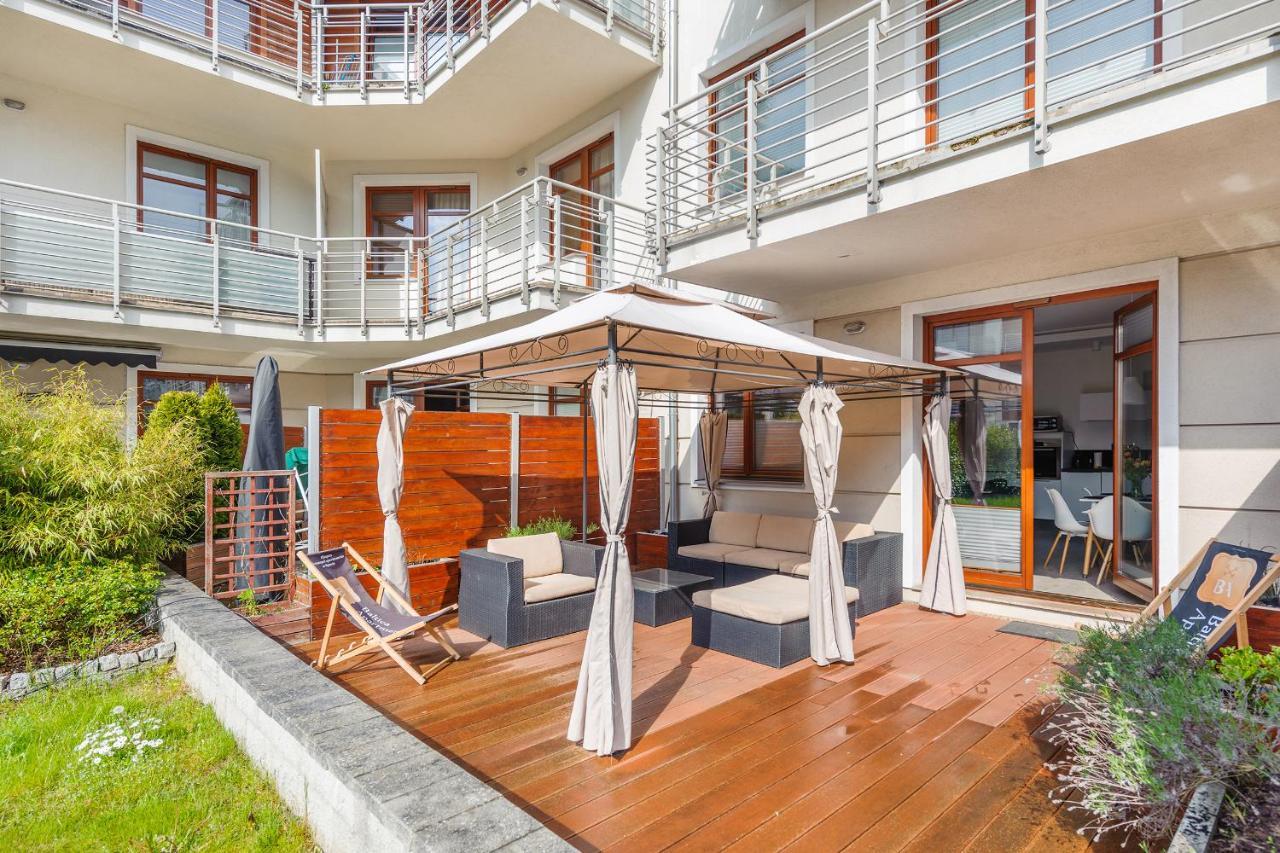 Meiguan With Huge Terrace + Extra 2 Parking Spots Apartment *
