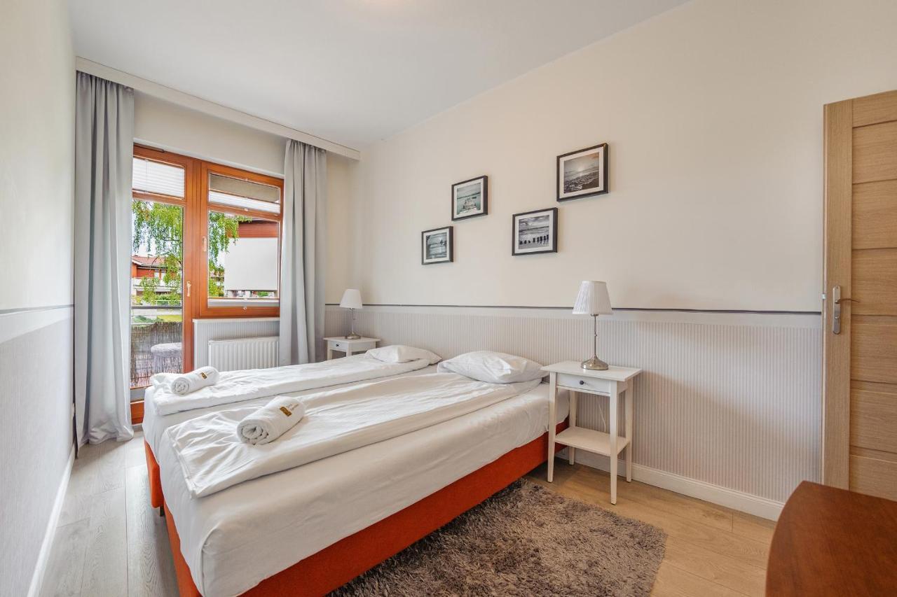 Meiguan With Huge Terrace + Extra 2 Parking Spots Apartment