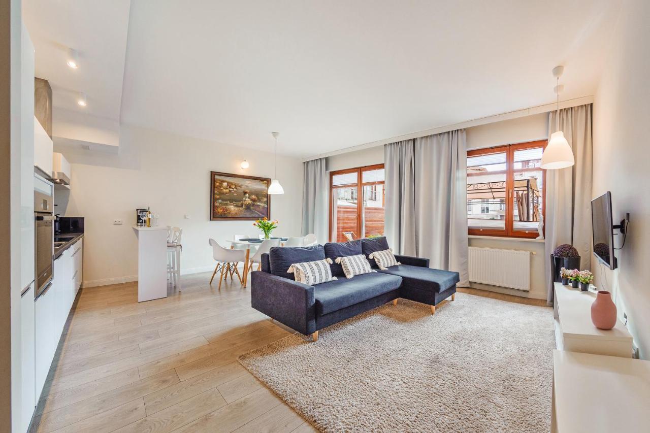 Apartment Meiguan With Huge Terrace + Extra 2 Parking Spots