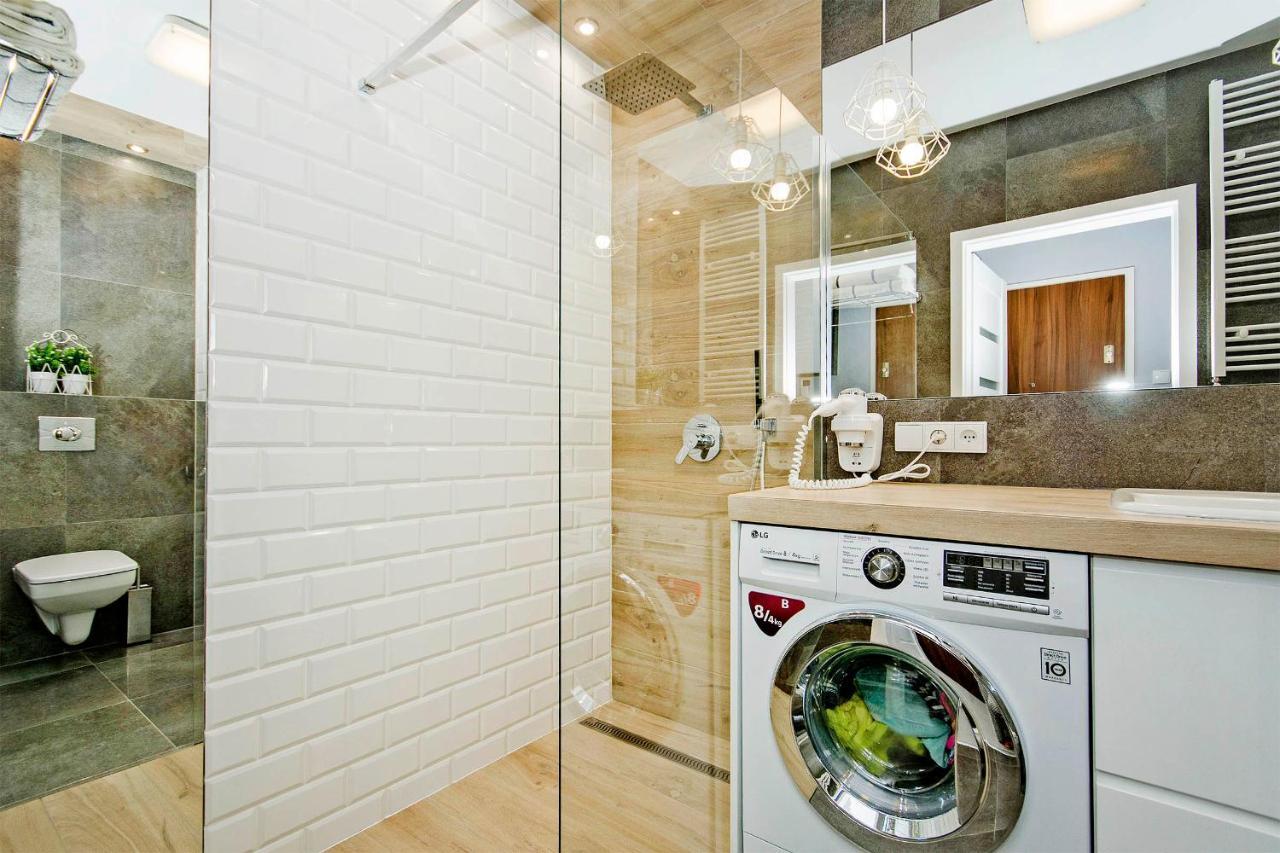 Stylish Oldtown Riverview Balcony *