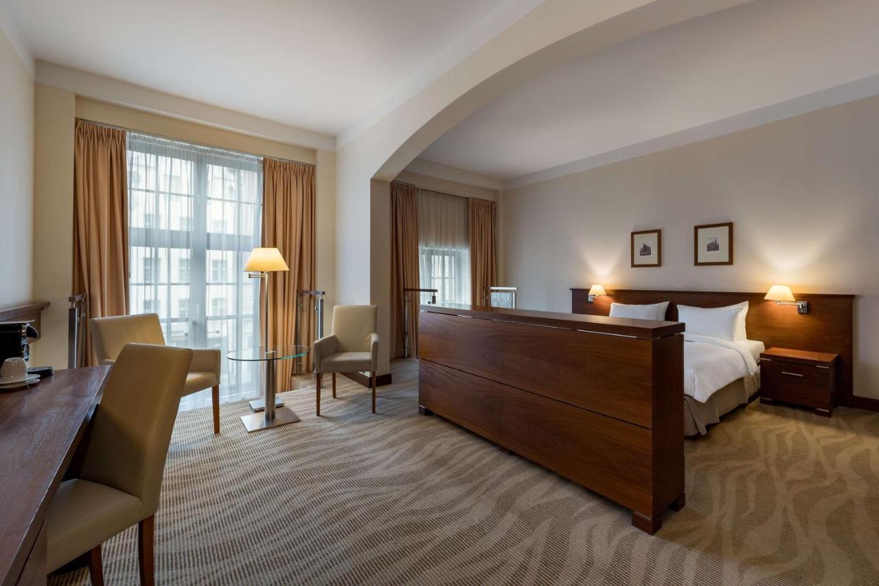 Khách sạn Radisson Blu Hotel,
