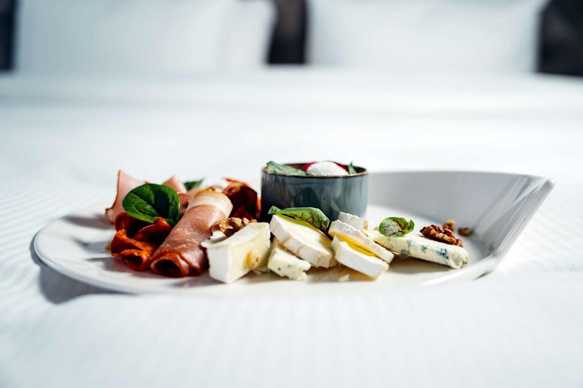 Radisson Blu Hotel, 5*