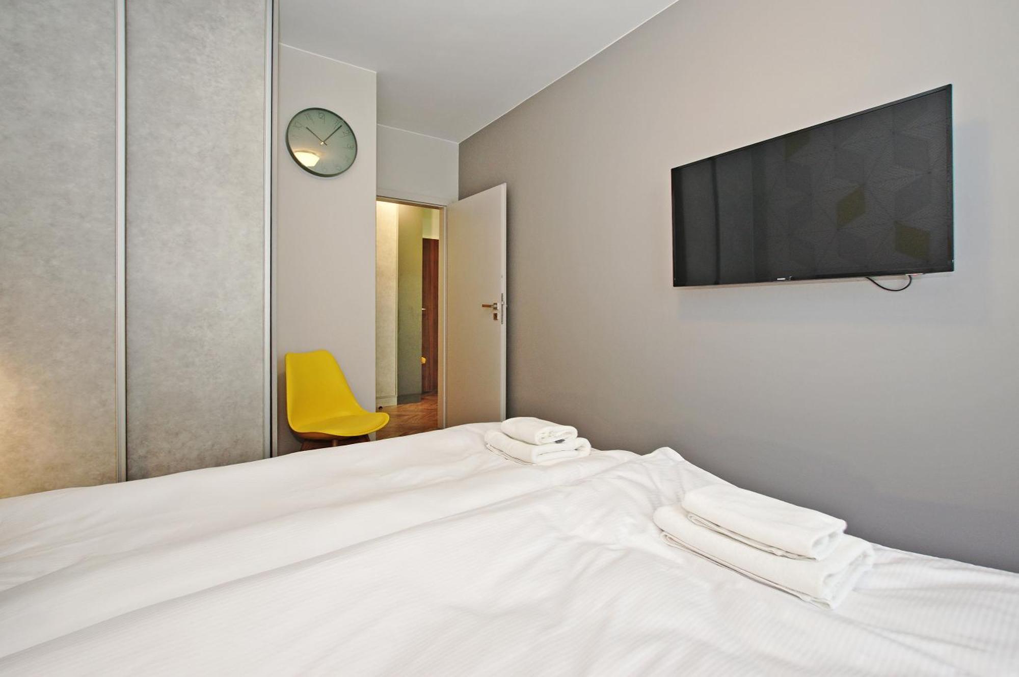 Center - Riverside By Apartmore Apartment *