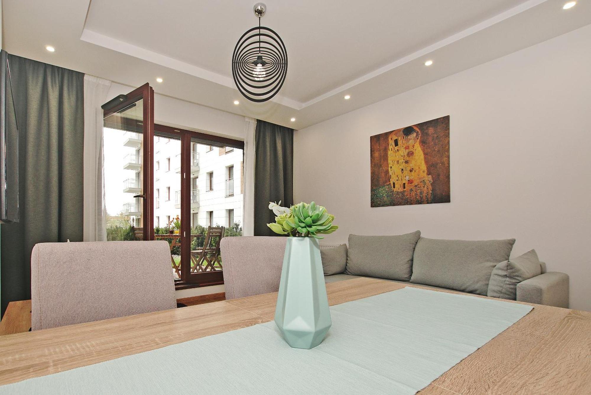 Center - Riverside By Apartmore * Danzig