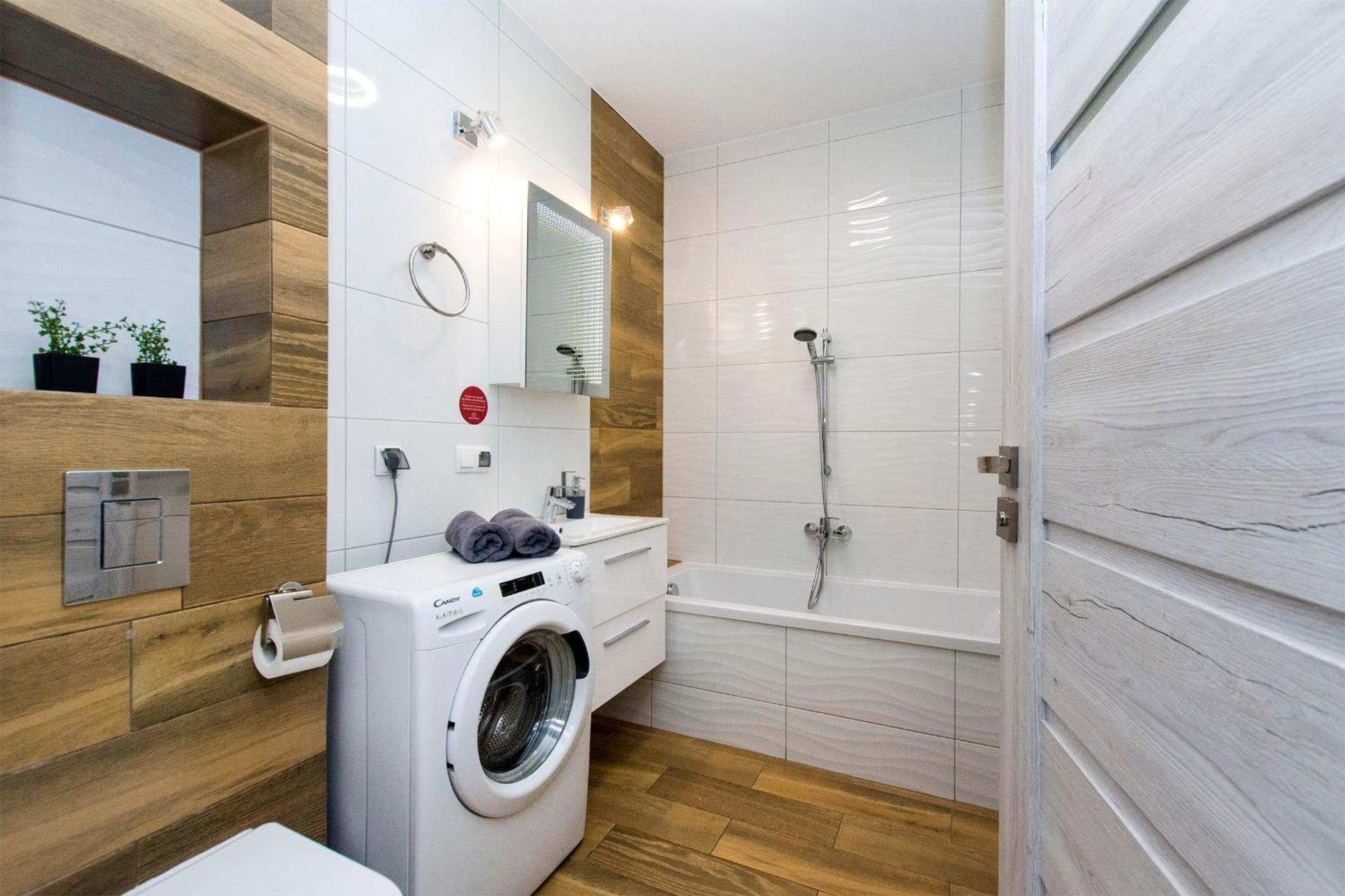 Center - Riverside By Apartmore * Danzig