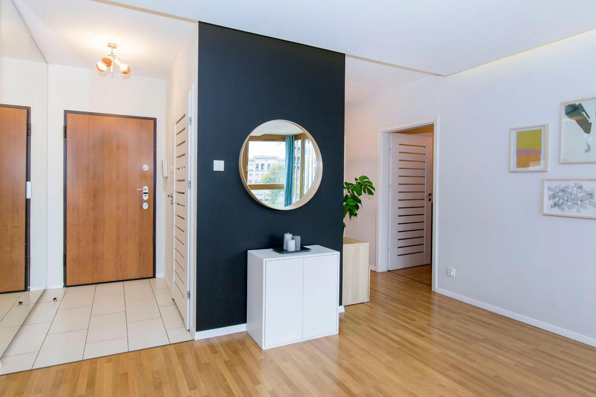 Center - Granary Island By Apartmore