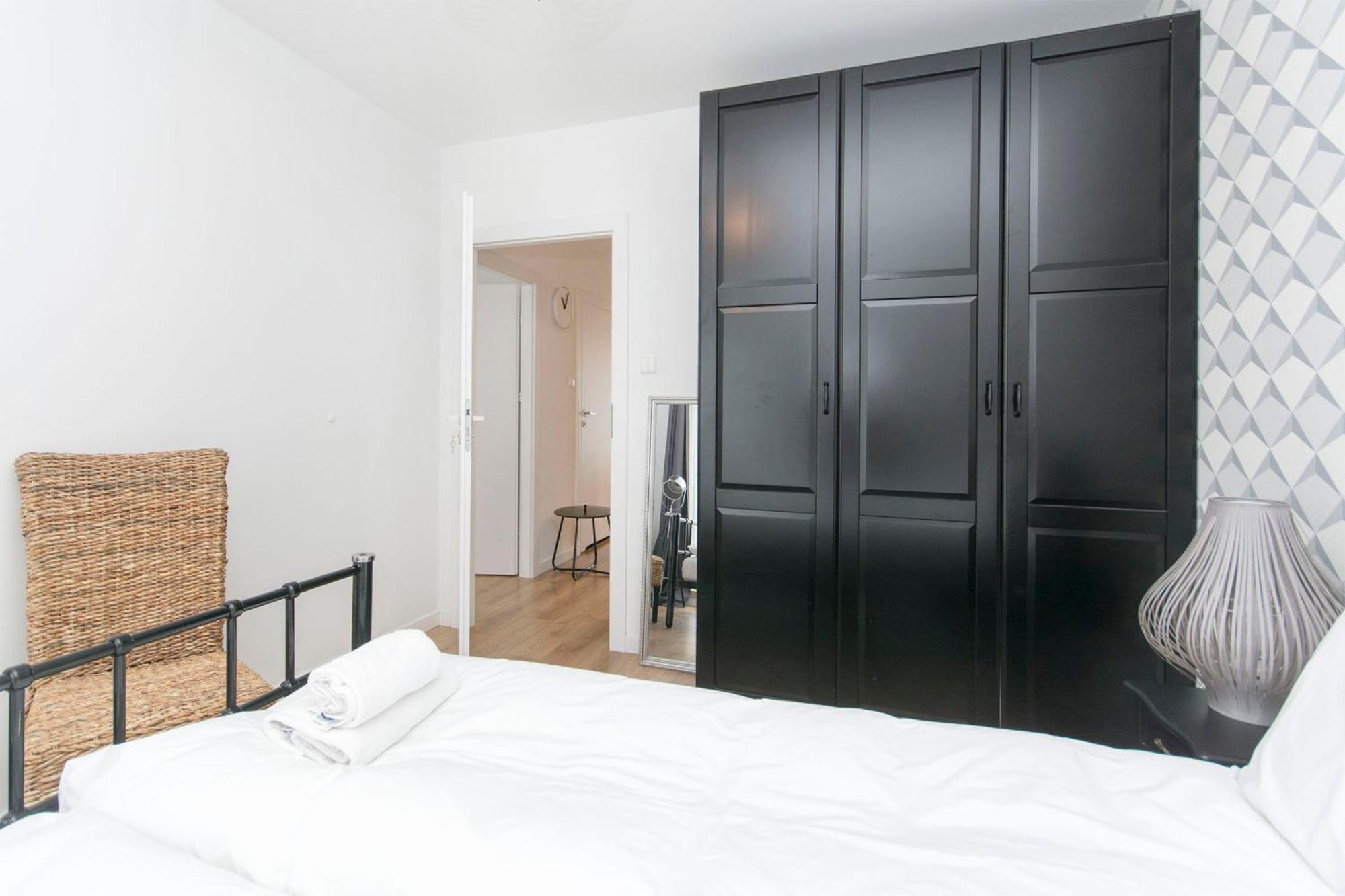 Center - Granary Island By Apartmore *