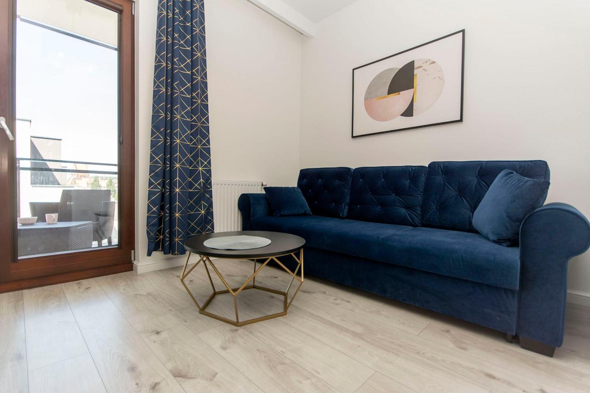 Center - Aura By Apartmore