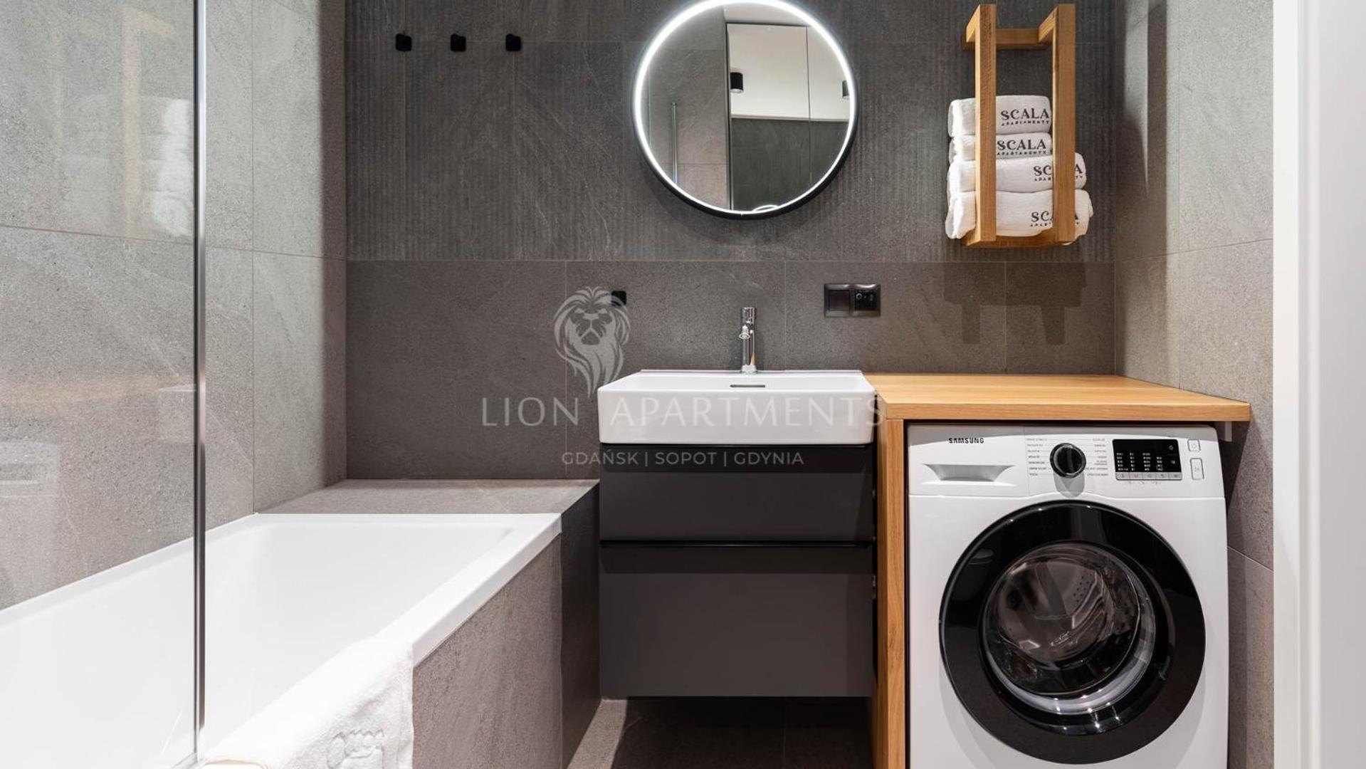 Scala Center & By Lion Aparthotel Gdansk