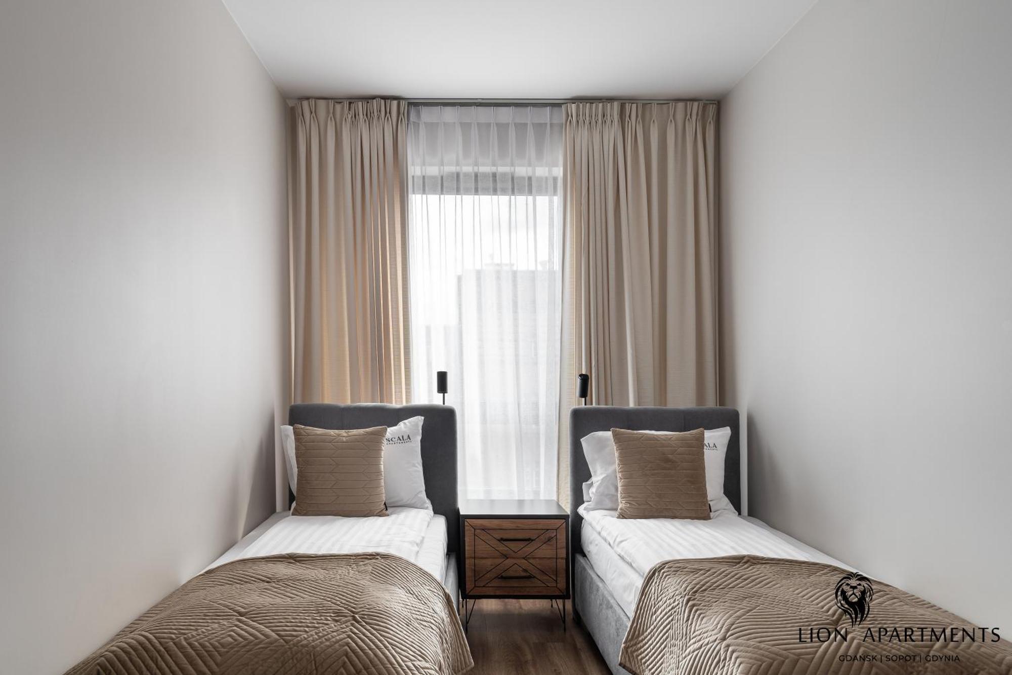 Scala Center Premium With Parking By Lion Gdansk