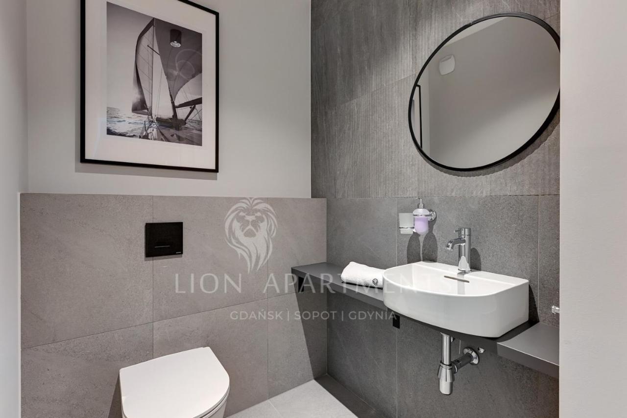 Scala Center With Parking By Lion *