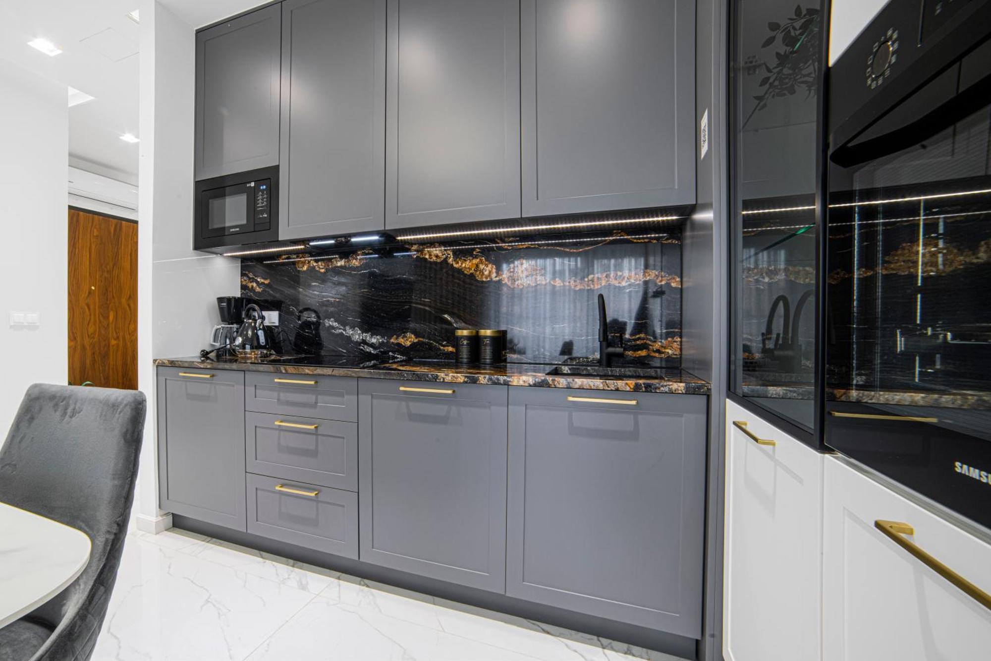 Amber Centrum Lux *