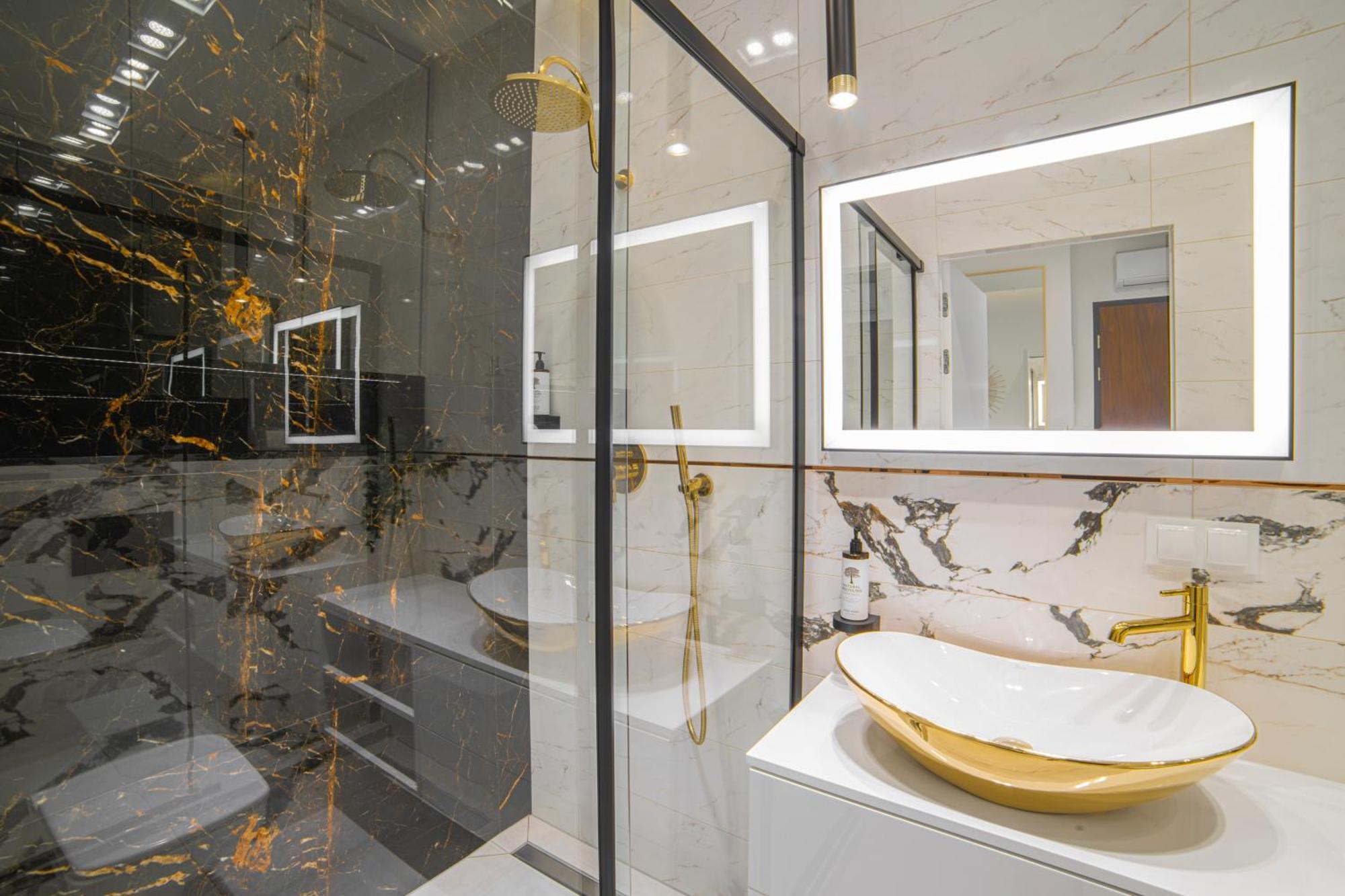 Huoneisto Amber Centrum Lux *