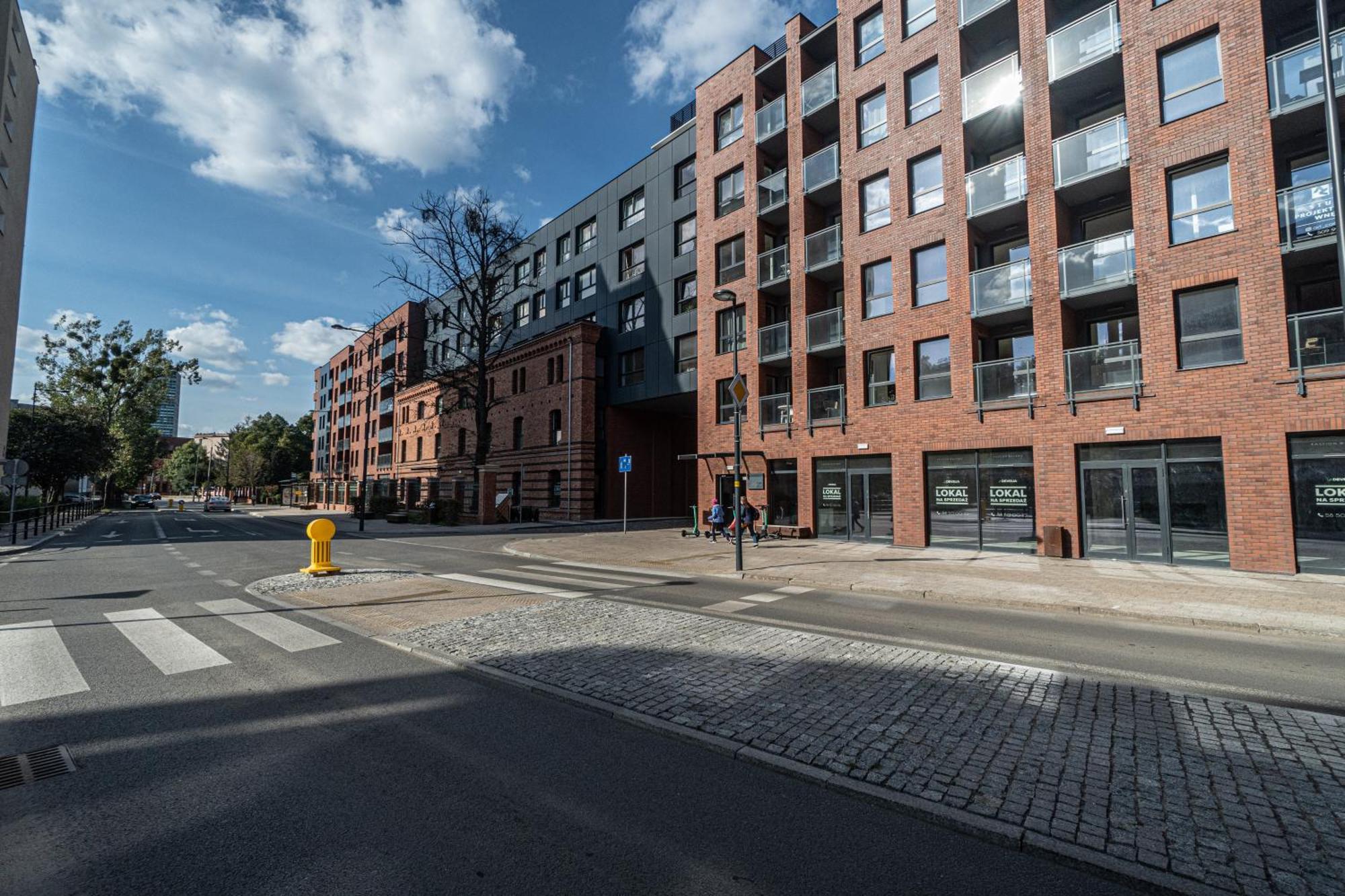 Private Parking, Secure Building - Old Town & Main Station Lägenhet