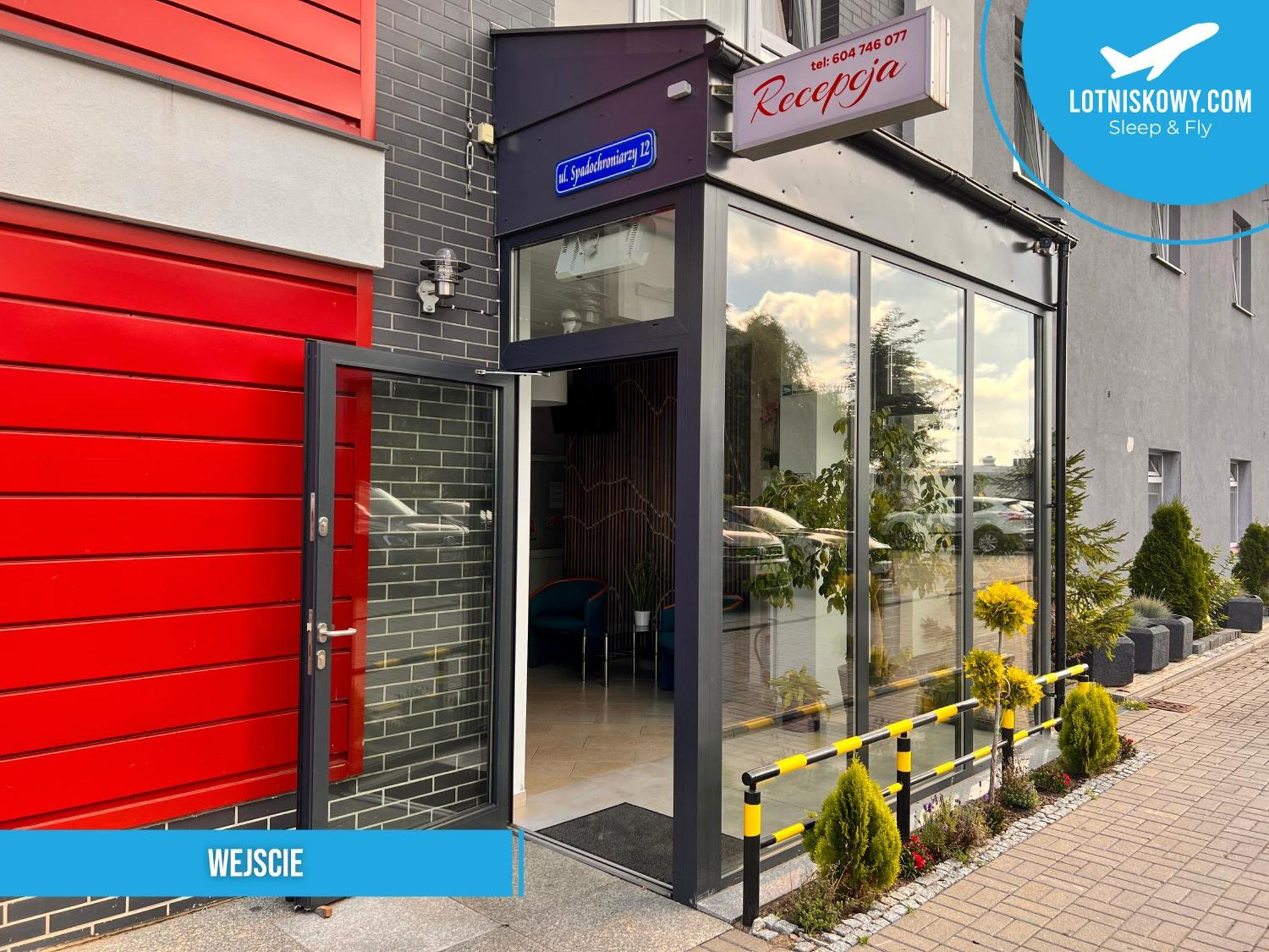 Sleep&fly Hostel