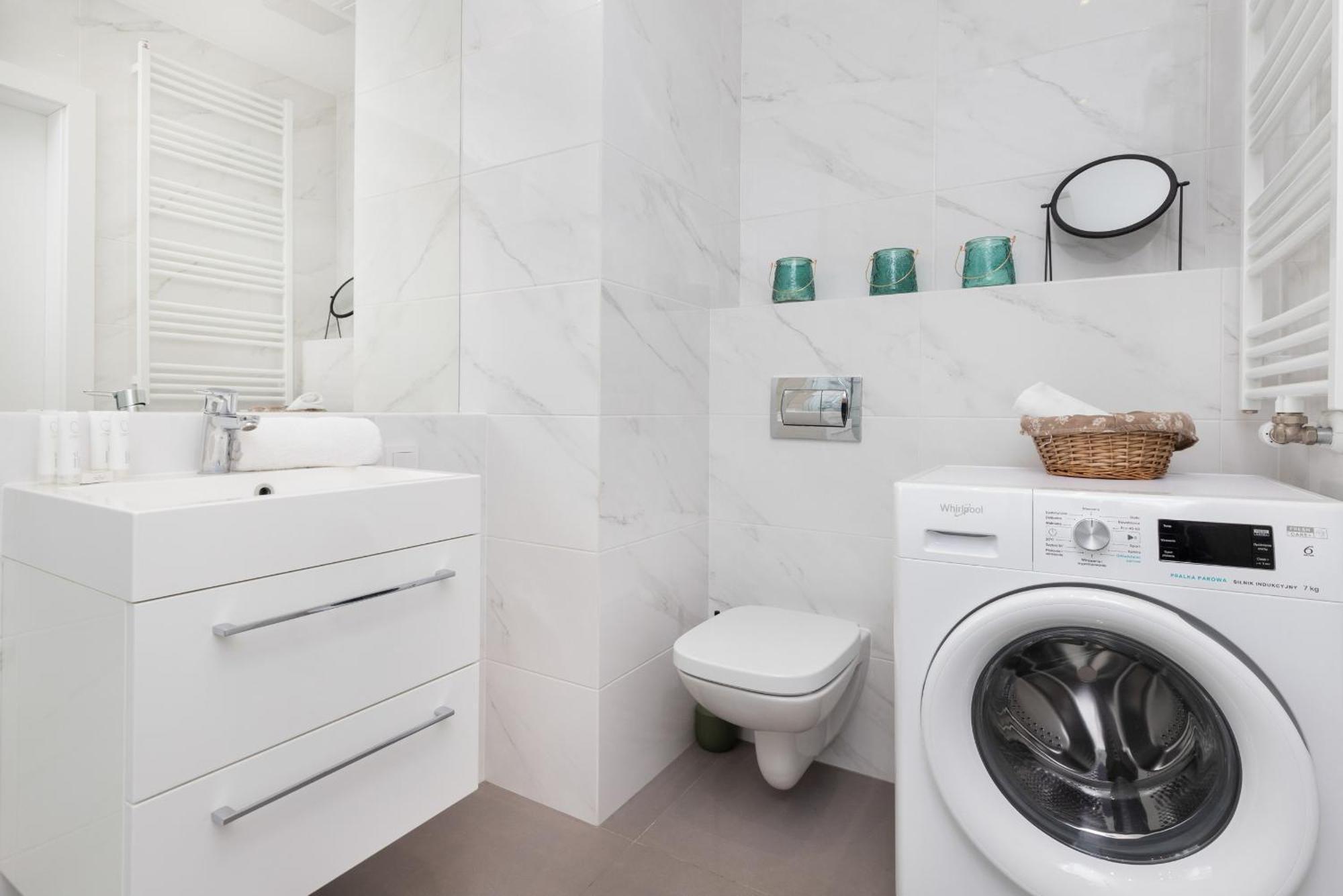 9th Floor And Grey In Brzezno With Two Bedrooms And Parking By Renters Lägenhet Gdańsk