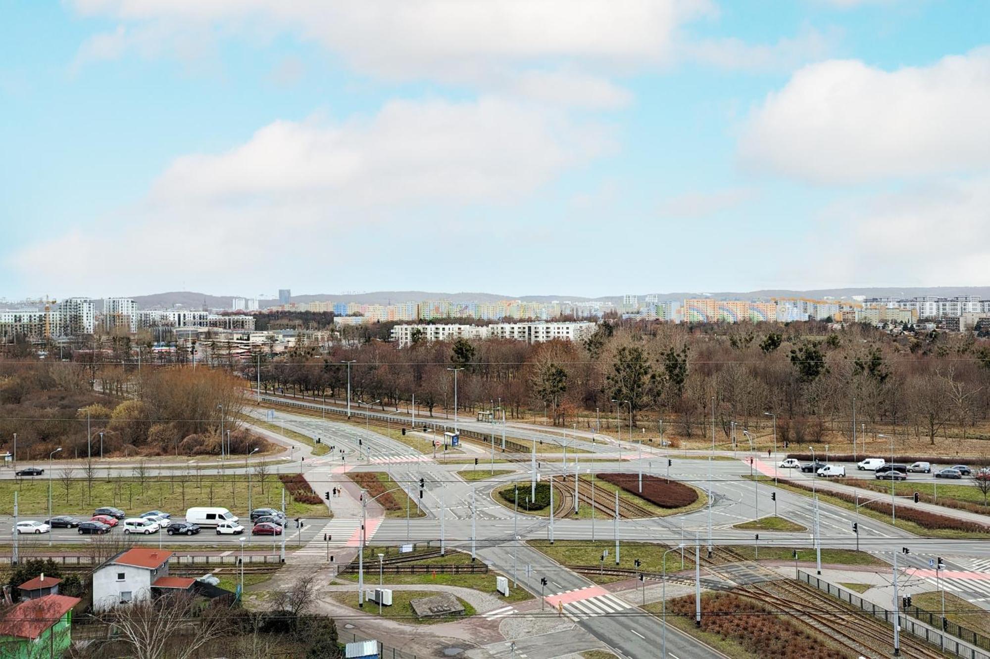 9th Floor And Grey In Brzezno With Two Bedrooms And Parking By Renters Gdańsk