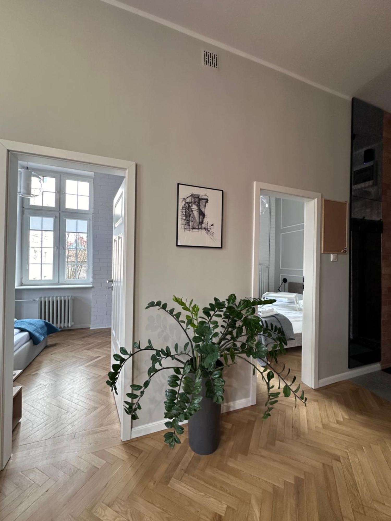 Apartment Maya's Flats & 64 - 3 On Chlebnicka Street Old Town