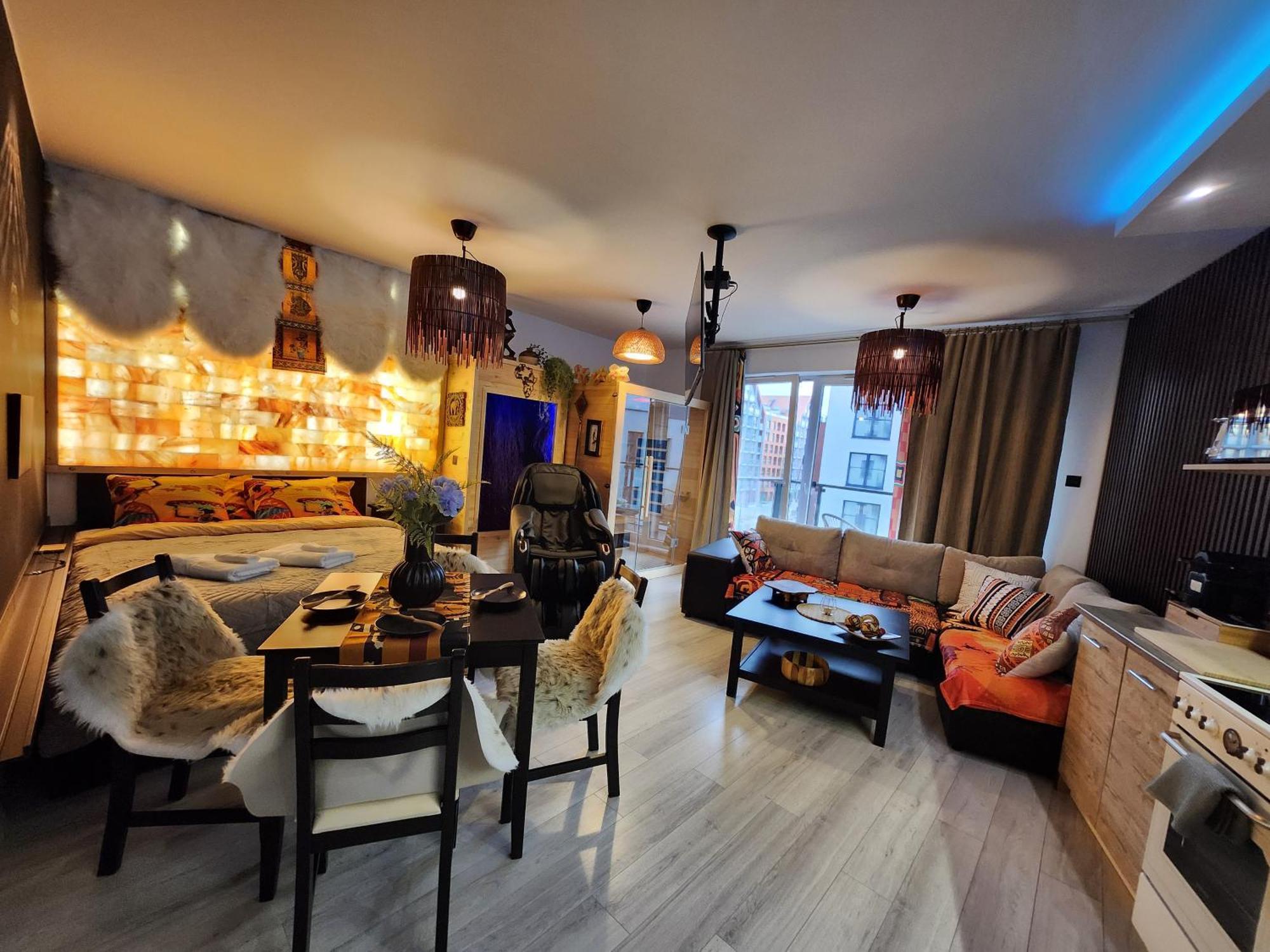 Chmielna Prestige With Luxury Jacuzzi And Sauna! Selected Also Feature A Massage Chair And Himalayan Salt With Color Therapy Salt Forest * Danzig