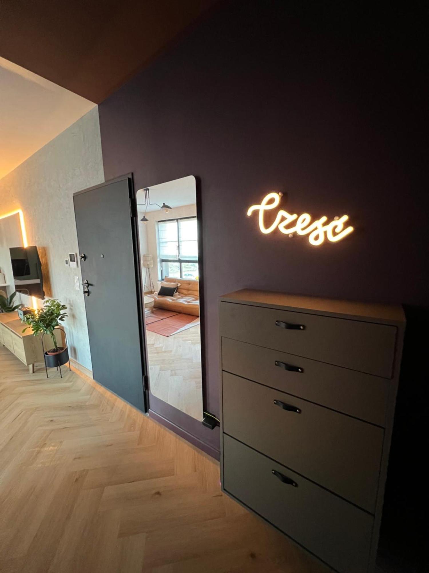 Widoki3 Montownia Foodhall Apartment *