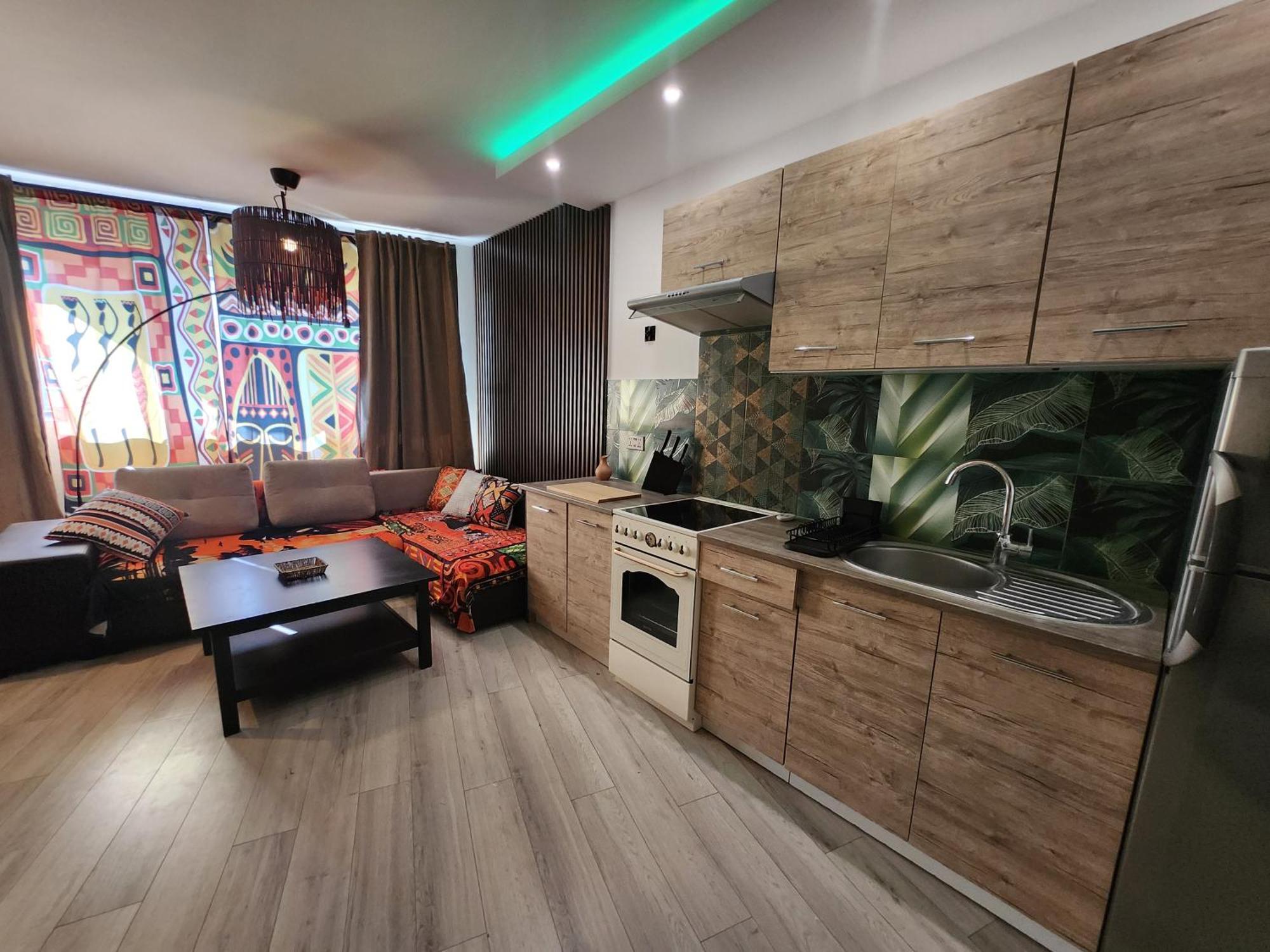 Chmielna Prestige With Luxury Jacuzzi And Sauna! Selected Also Feature A Massage Chair And Himalayan Salt With Color Therapy Salt Forest