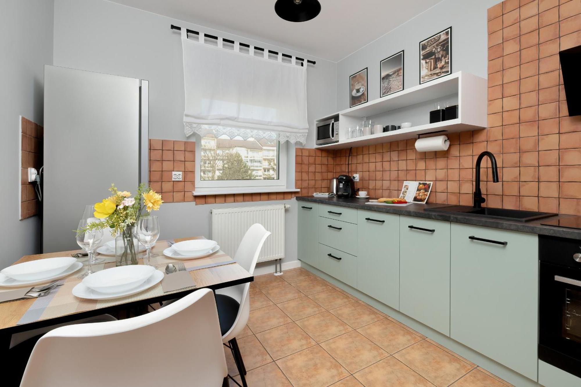 In With 3 Bedrooms, Furnished Balcony And 2 Desks By Rent Like * Danzig