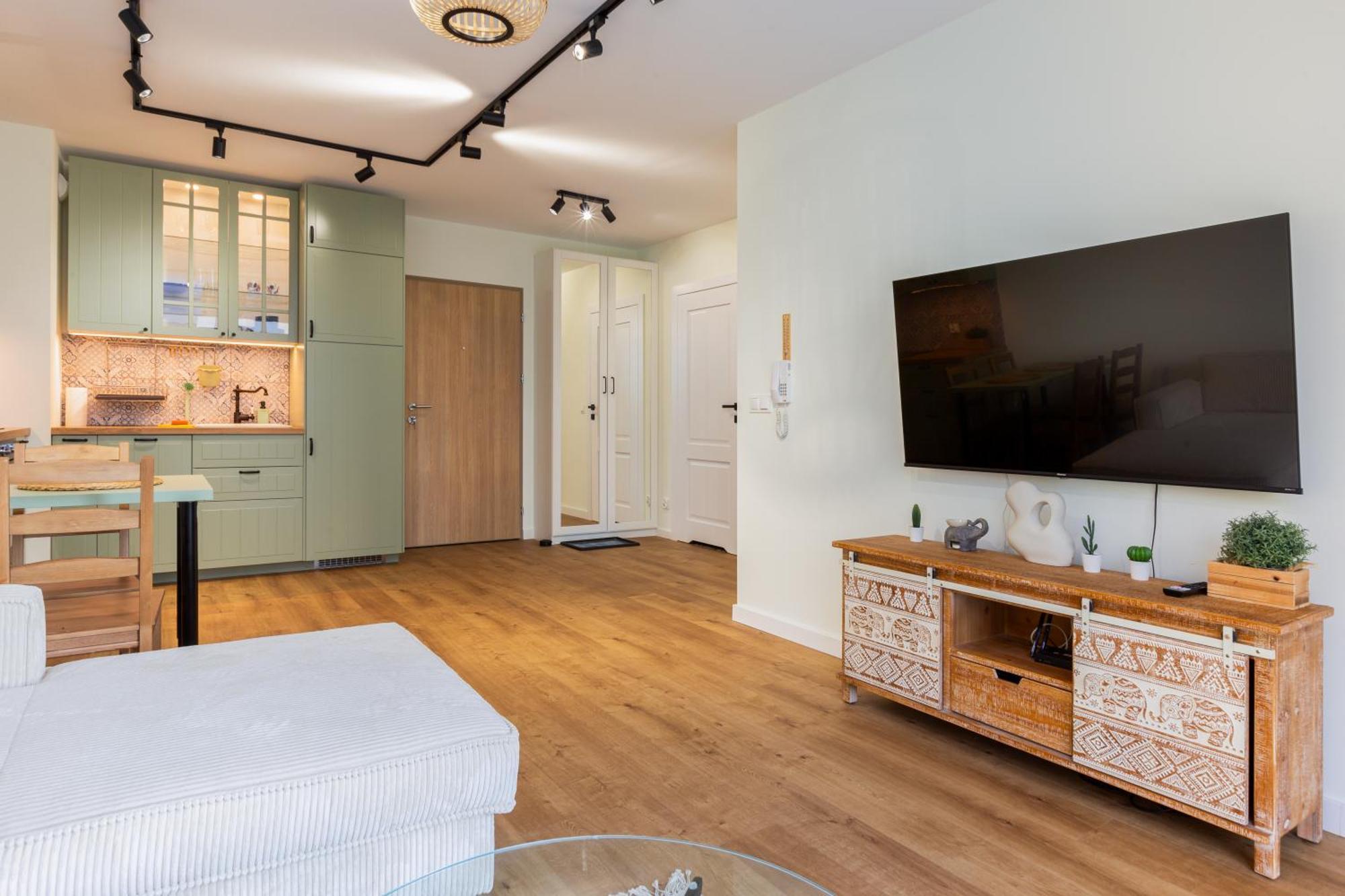 Letnicka Cosy With Garden Apartment