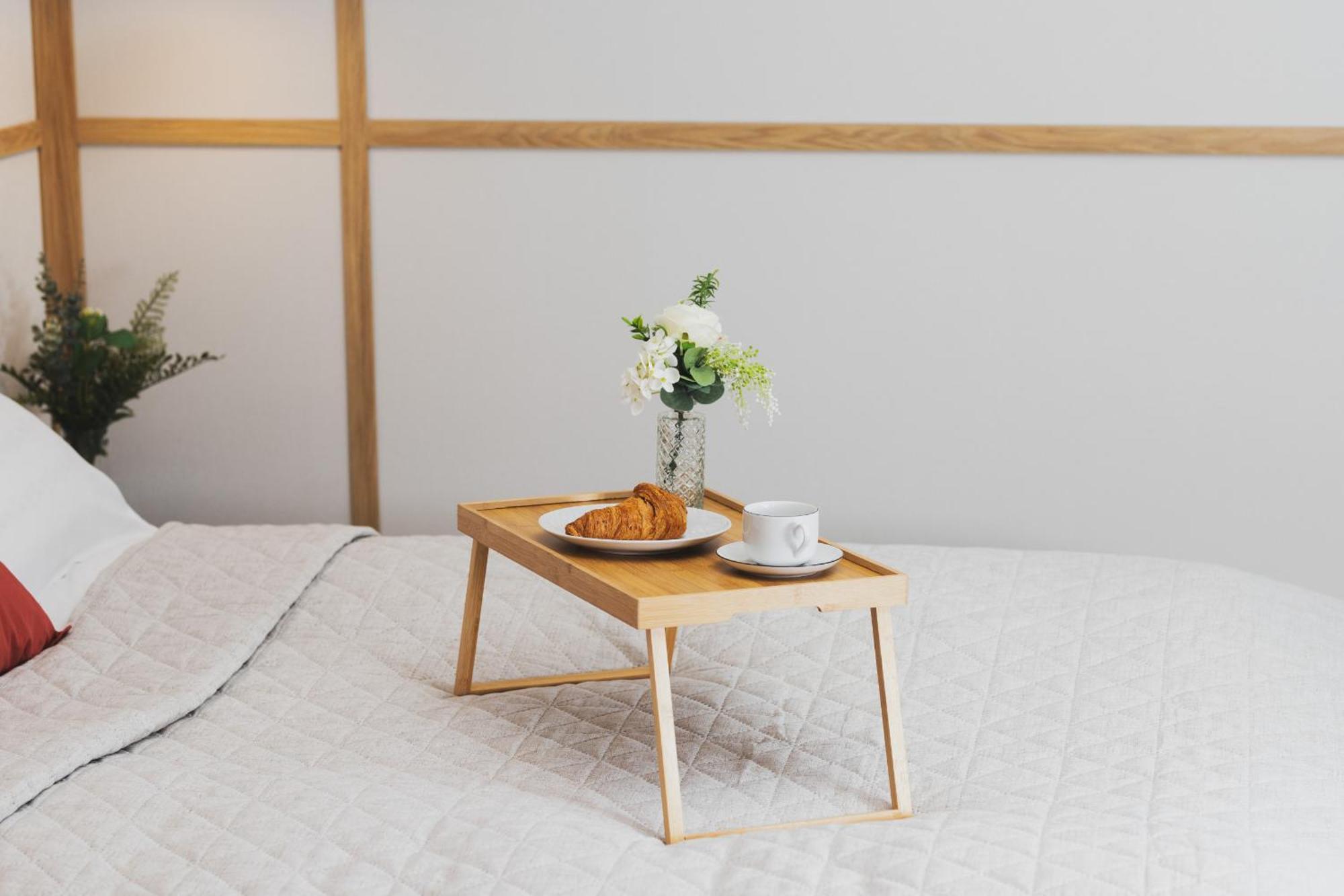 Loft Near The Old Town Parking & Balcony By Renters Apartment