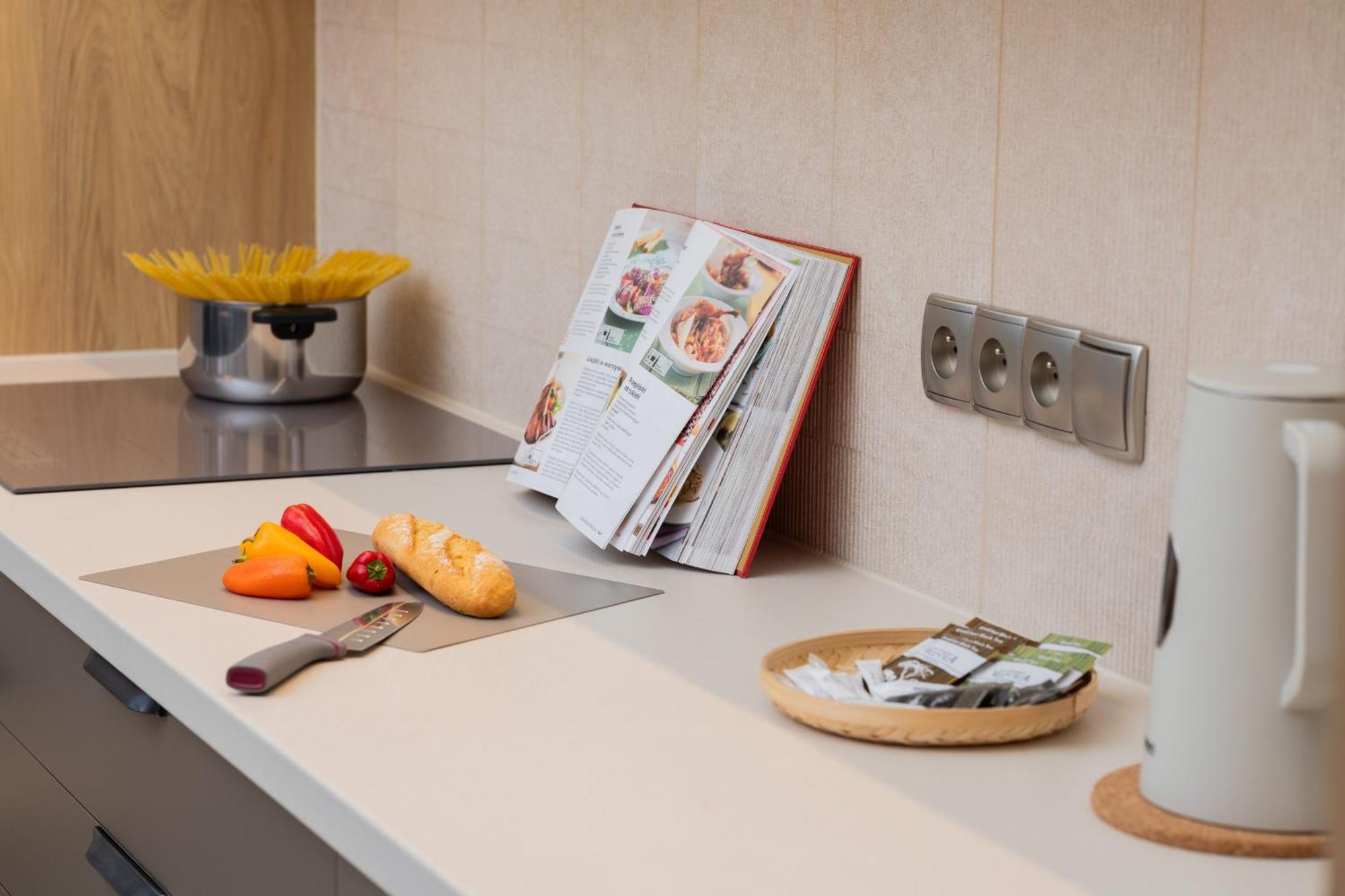 Apartment Loft Near The Old Town Parking & Balcony By Renters Gdansk