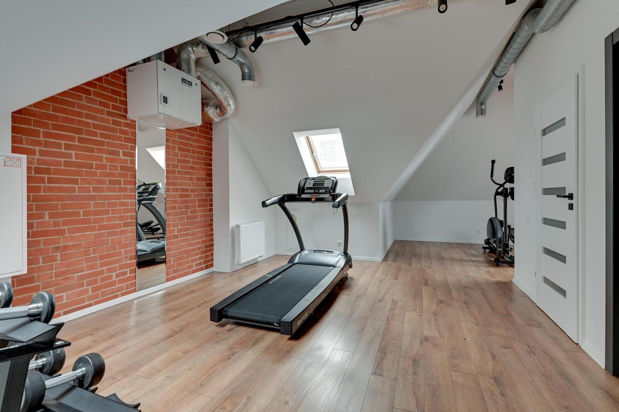 Waterlane Vintage - Fitness & Gym By Blue Mandarin