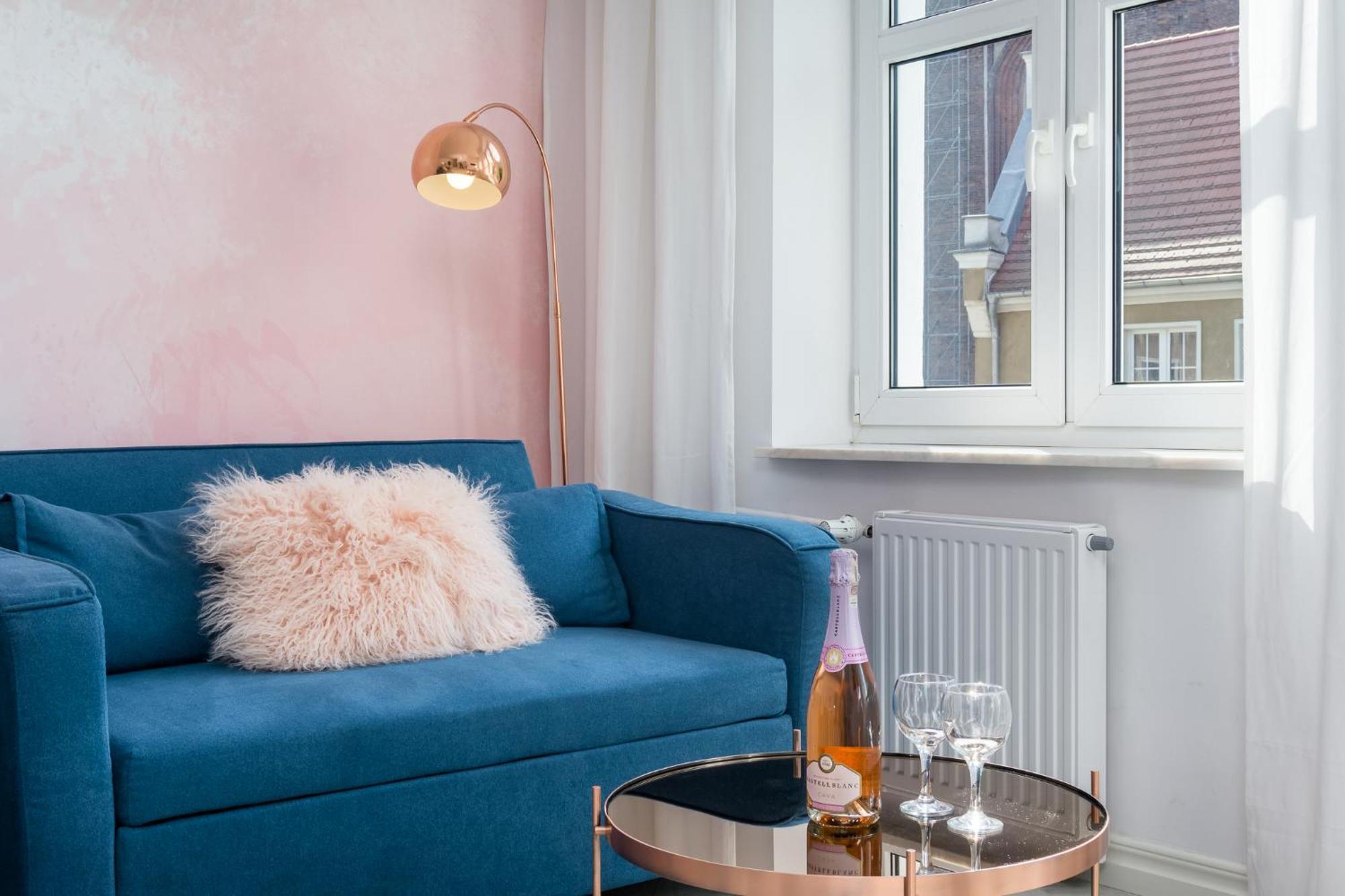 Just Cozy Old Town Apartament