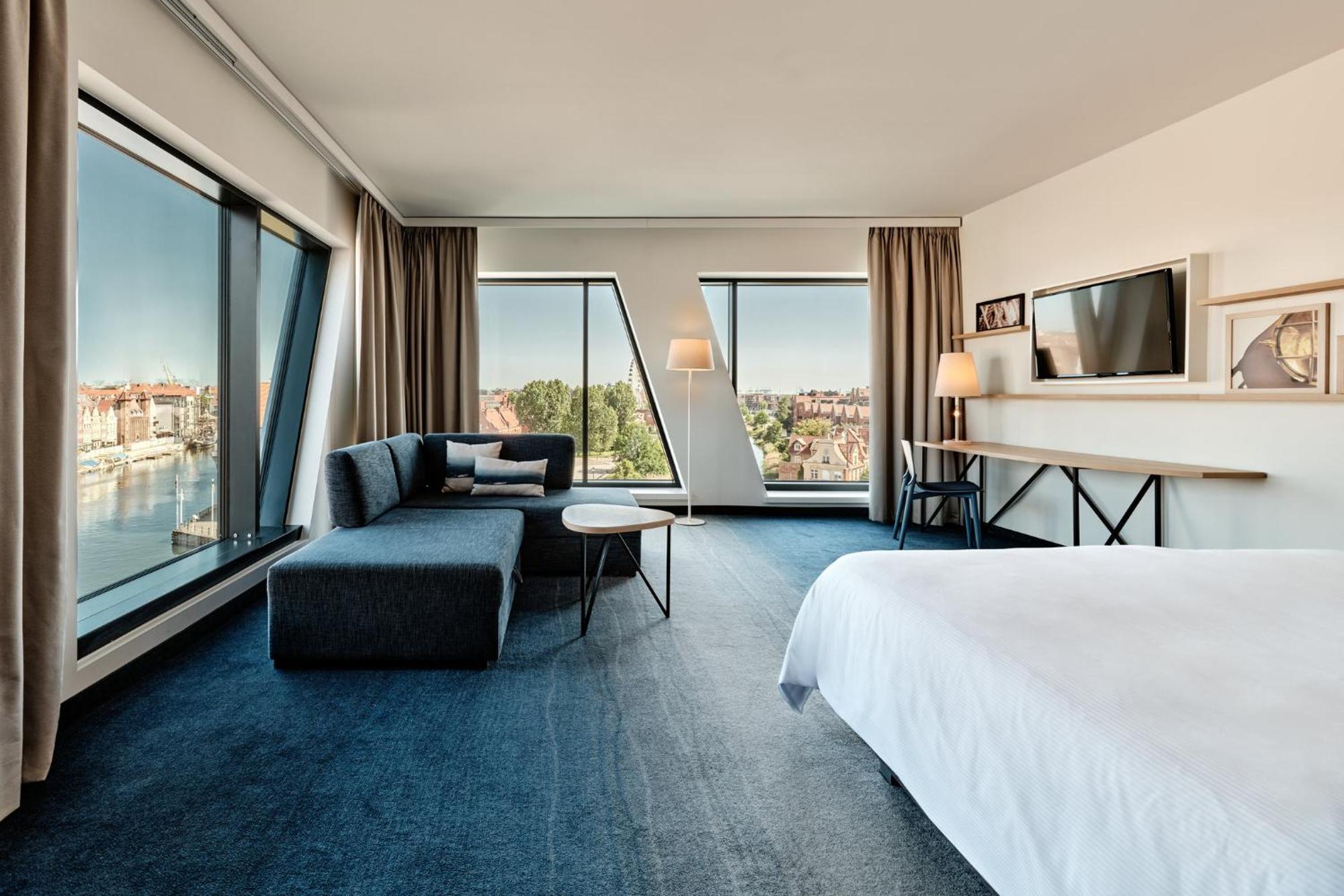 - Centre By Ihg