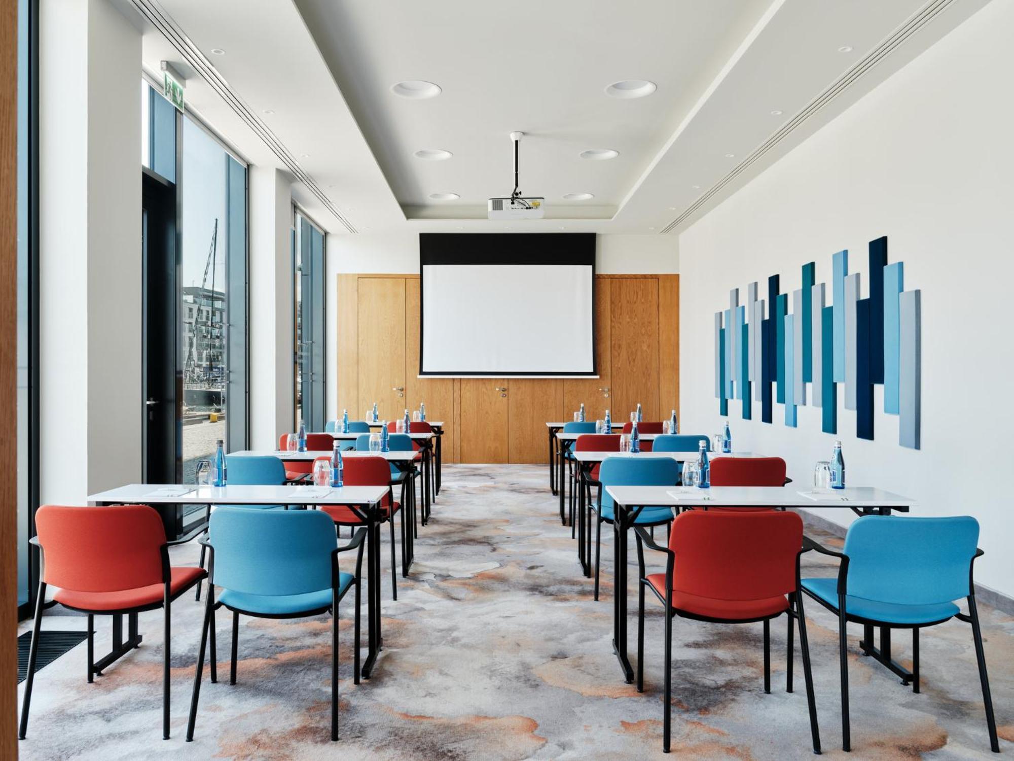 - Centre By Ihg Hotel Gdansk