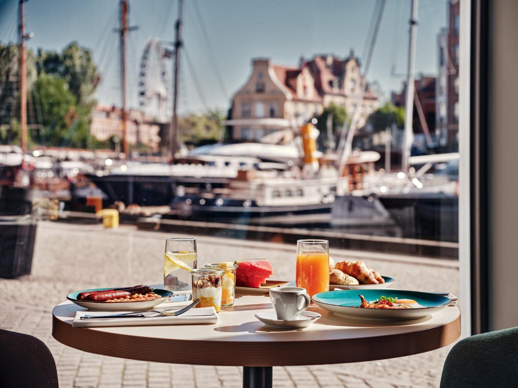 - Centre By Ihg Hotel Gdansk