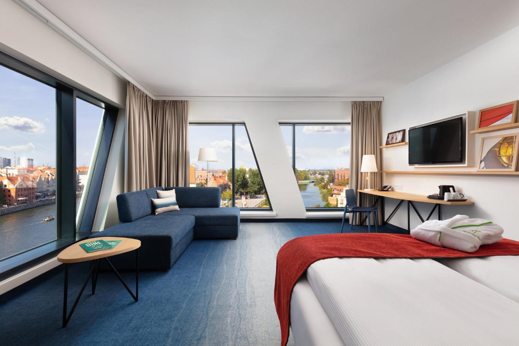 - Centre By Ihg