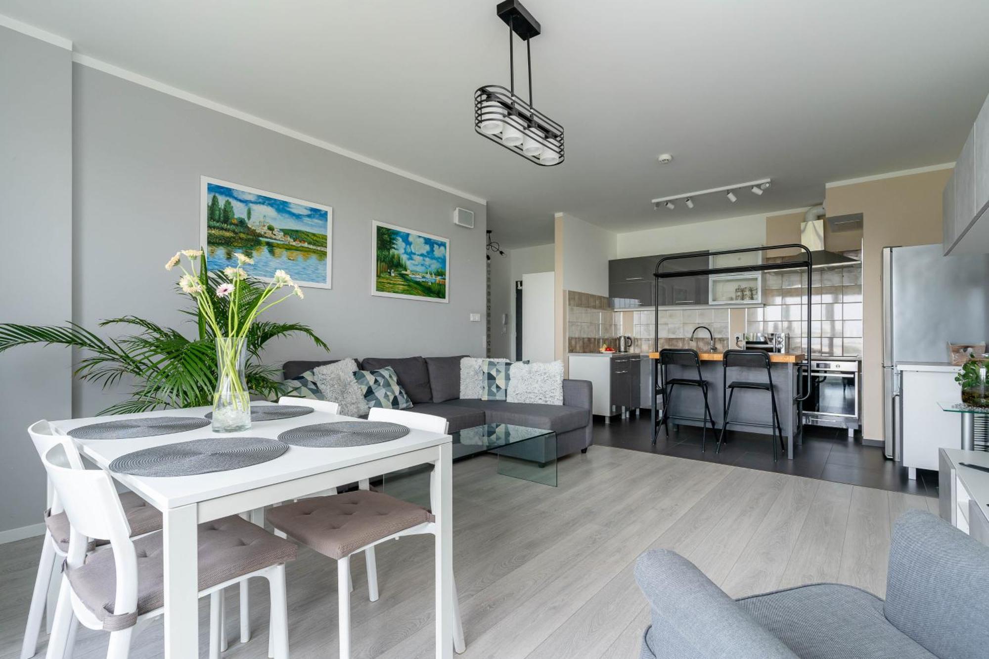 Symphony Baltica Towers Aparthotel 3*