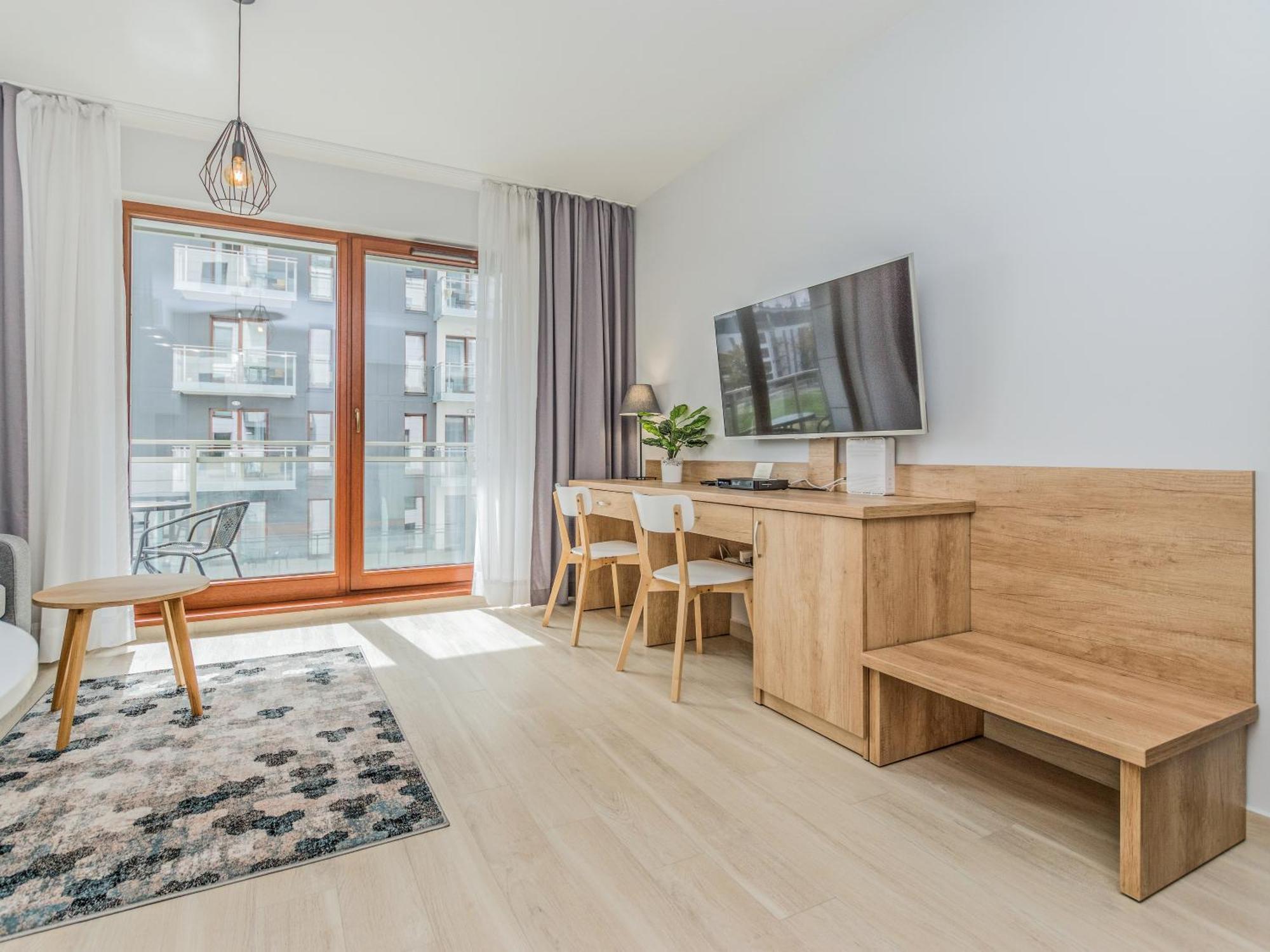 Center - Granary Island By Apartmore