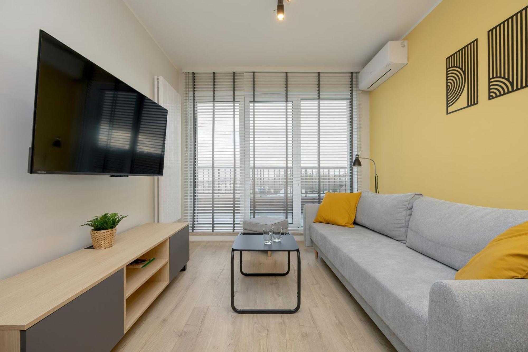 Unique Szczesliwa With Balcony Parking And Ac By Renters *