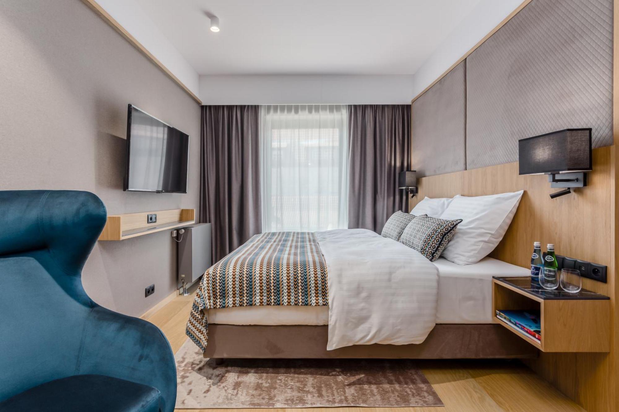 Deo Plaza Premium By Rent Like *