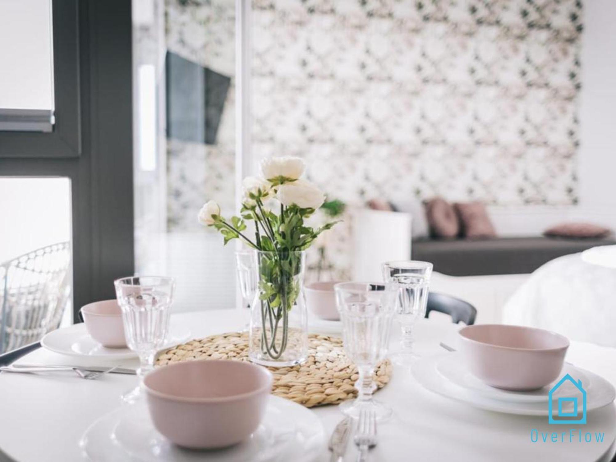 White Apartment *