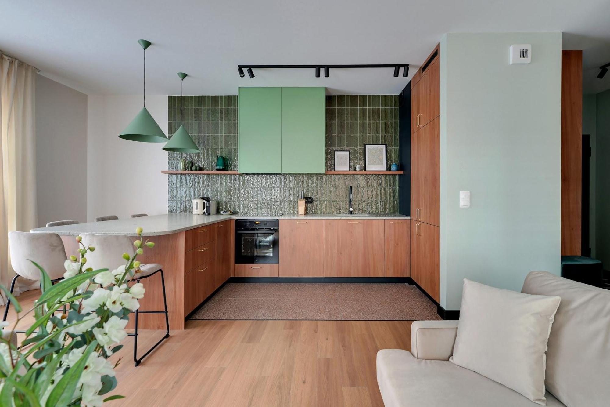 Doki Living By Blue Mandarin Parking & Foodhall Gdansk