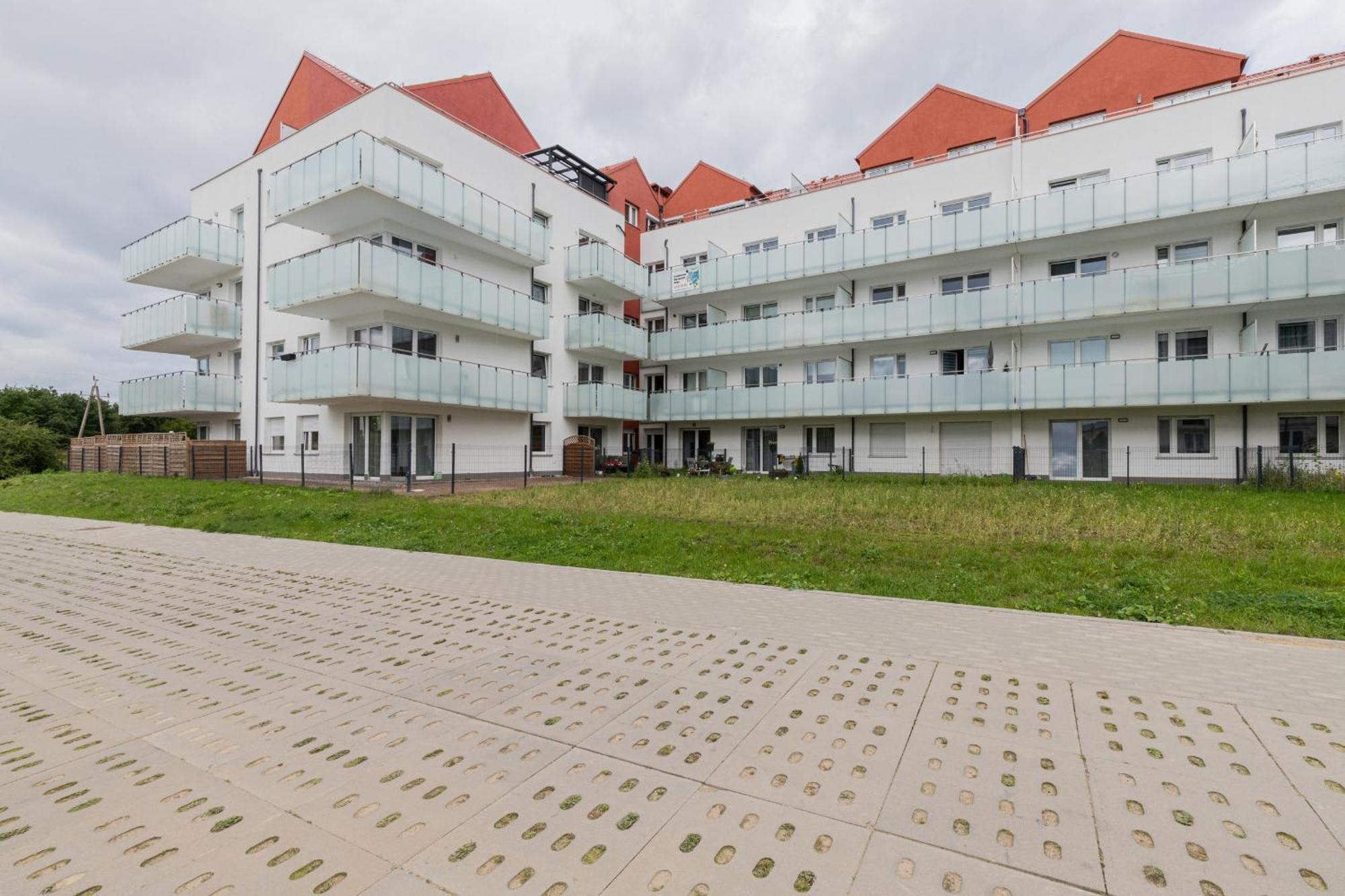 Modern With Balcony And Parking In By Renters Gdańsk