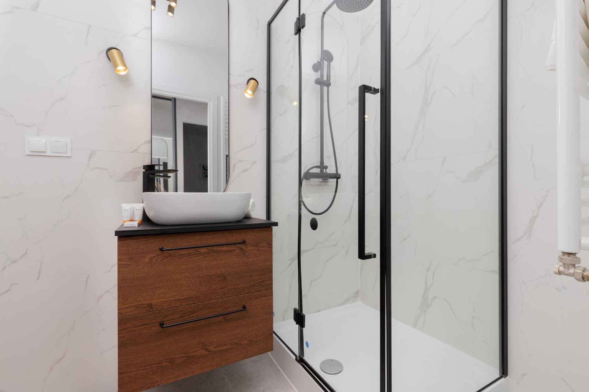 Modern With Balcony And Parking In By Renters Lejlighed