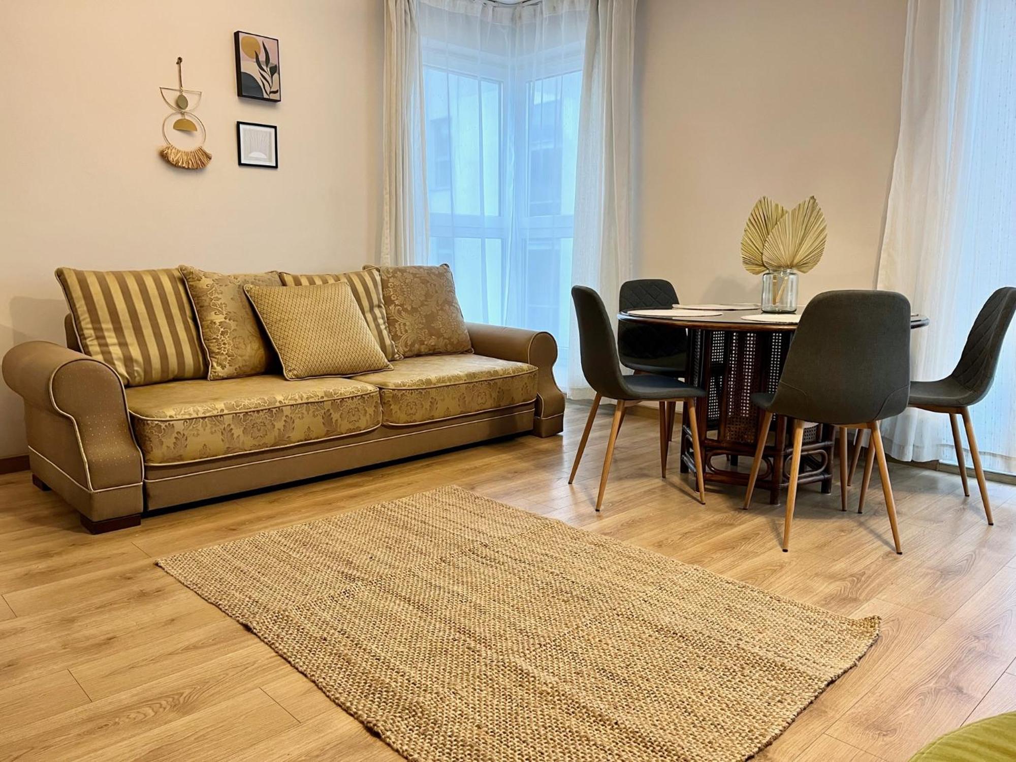 Oldtown Retro By Marina With Balcony For 6 People Apartment *