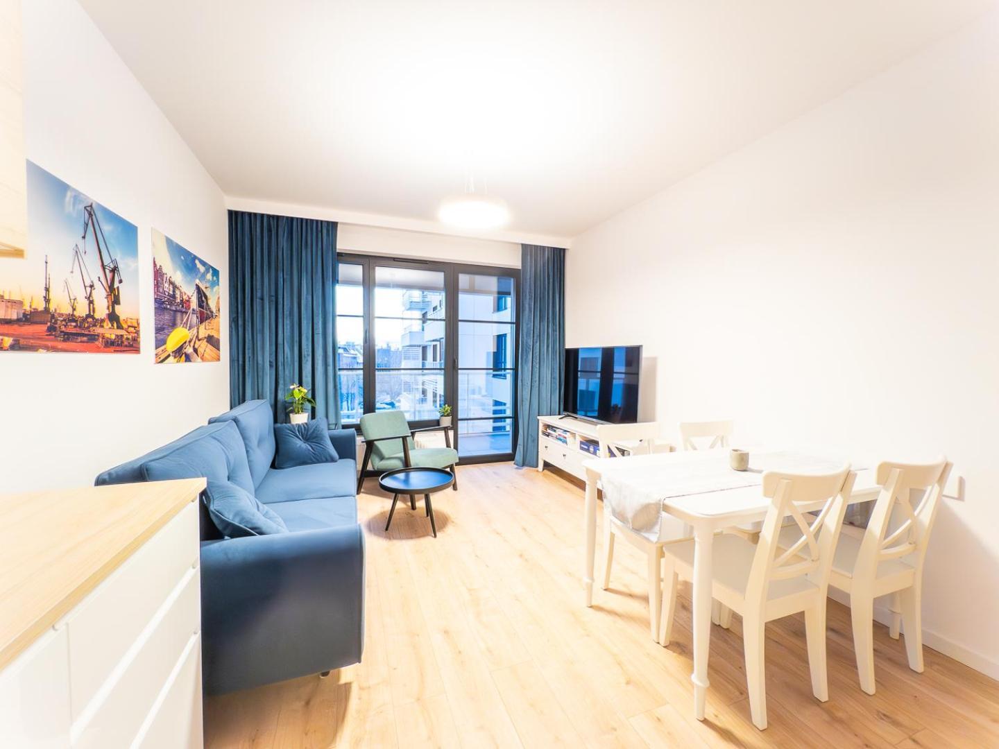 Z Dwiema Sypialniami + Parking Apartment *
