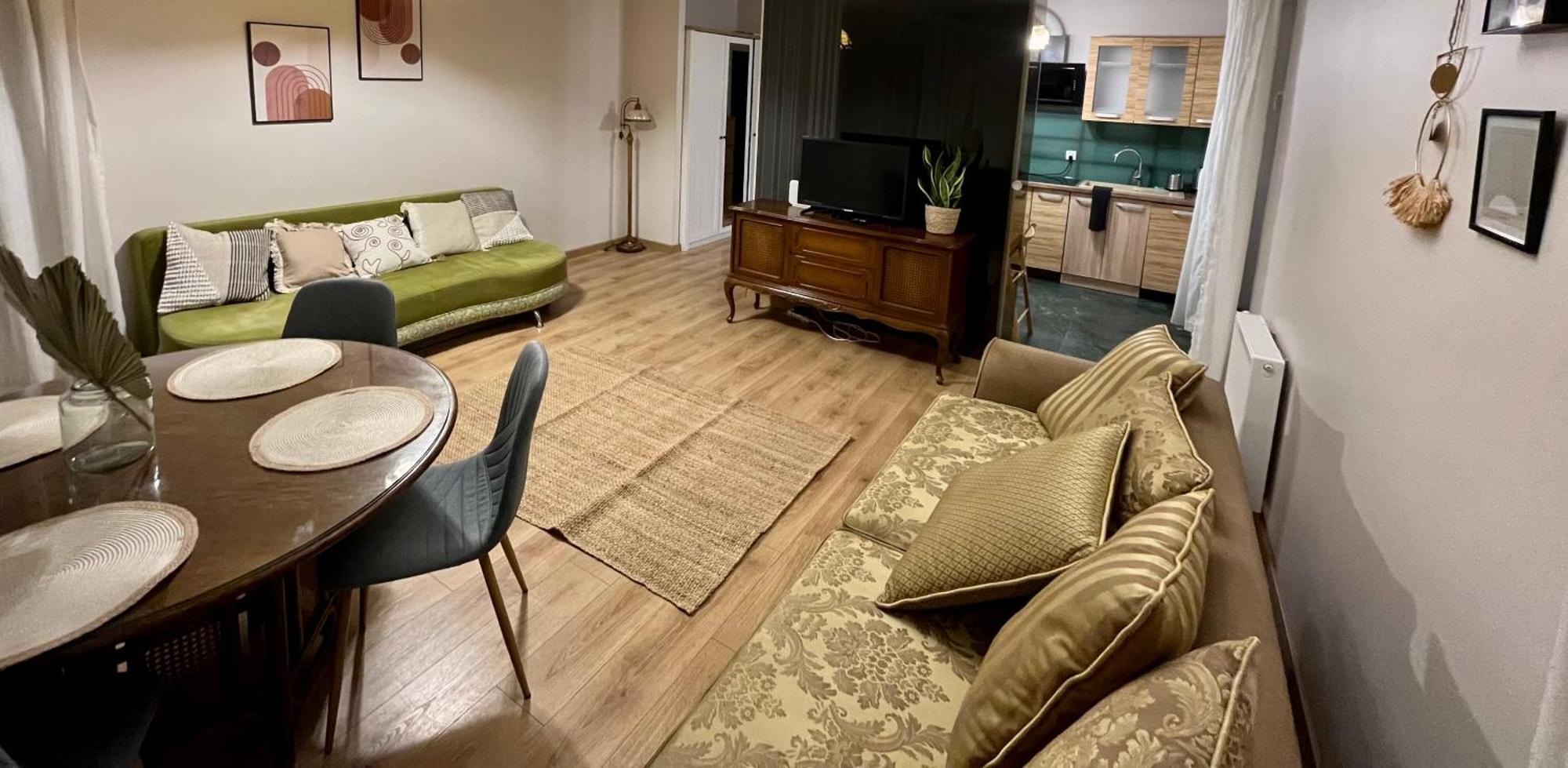 Apartment Oldtown Retro By Marina With Balcony For 6 People *