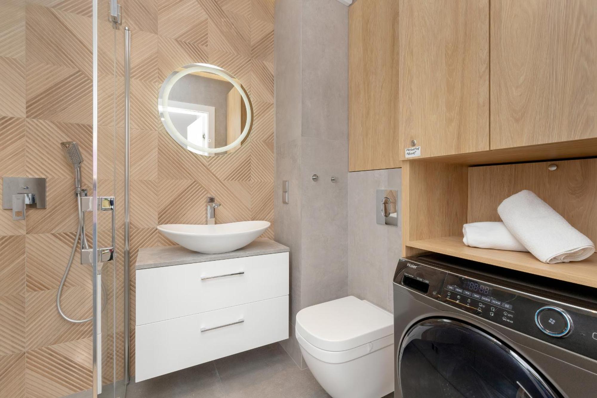 Bright Beige With Furnished Balcony And Parking In By Renters Apartment Gdansk